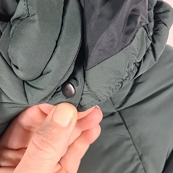 NEW Mountain Warehouse Chill Kids Green Puffer Jacket Sz 9-10 NWT - Picture 5 of 10